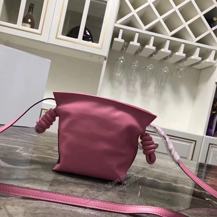 LOEWE女包 綿羊皮 Mini福袋 261843 羅意威女斜挎包  sl2075
